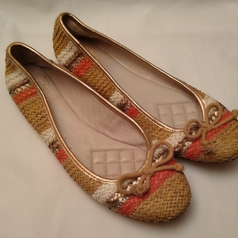 Vince Camuto ballet flats.   Size 8 Women's